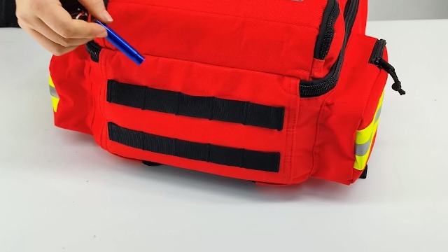 Llavero Etiqueta "Medical Bag" Rojo Bordado - Para Identificar Bolsas De Primeros Auxilios, Emergencias O Senderismo