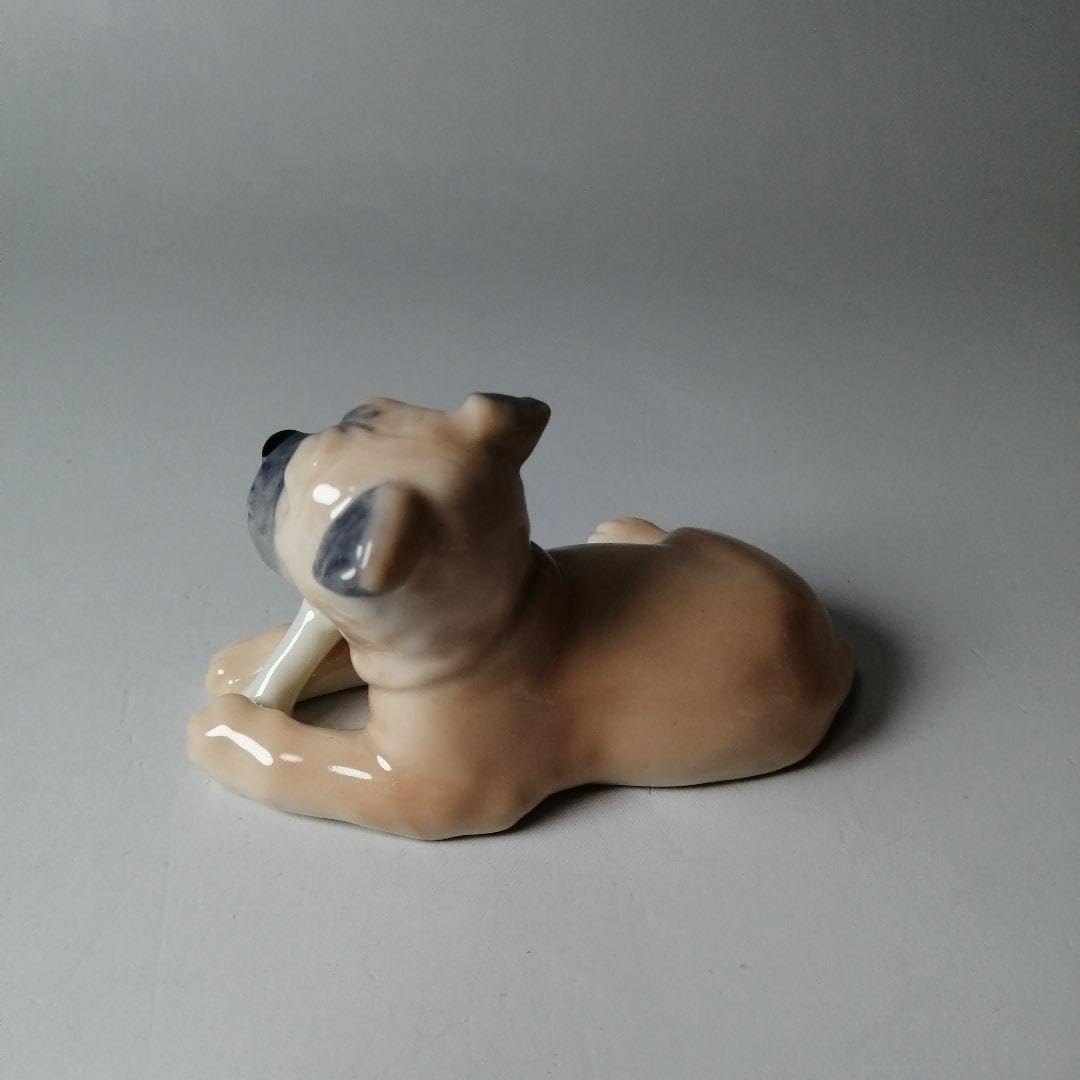 ロイヤルコペンハーゲン　ボクサーフィギュリン犬　 12体のシリーズの１体で廃番品 Amazon.co.jp: ロイヤルコペンハーゲン ボクサーフィギュリン犬 12体の