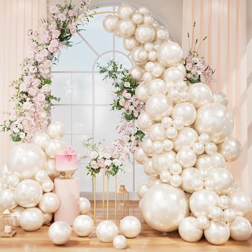 Arche de ballons blancs nacrés double couche idéale pour sublimer un mariage ou un baptême
