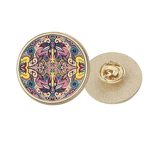 Broche ronde dorée fleurs style euan idéale sur un manteau d'hiver