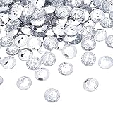 Lo que obtendrás: 300 botones de diamantes de imitación acrílicos, cantidad suficiente para tus diversas necesidades de bricolaje; son de aproximadamente 18 mm de diámetro, 5 mm de grosor con 2 agujeros, agujero: 2 mm. Todo empaquetado en una caja de almacenamiento de plástico, fácil de almacenar y usar.