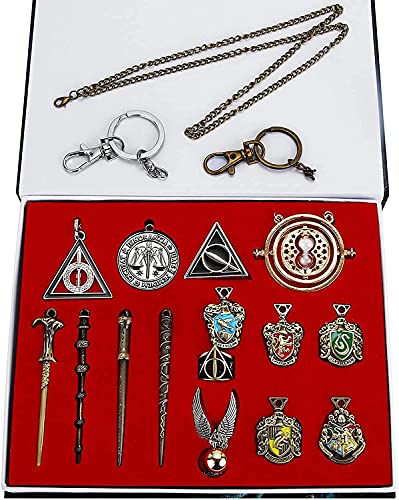 HCSUI Lot de 15 baguettes magiques Hermione - Jouet Cosplay avec trousseau de clés, collier, insigne scolaire, baguette magique Dumbledore Voldemort avec boîte cadeau Cover
