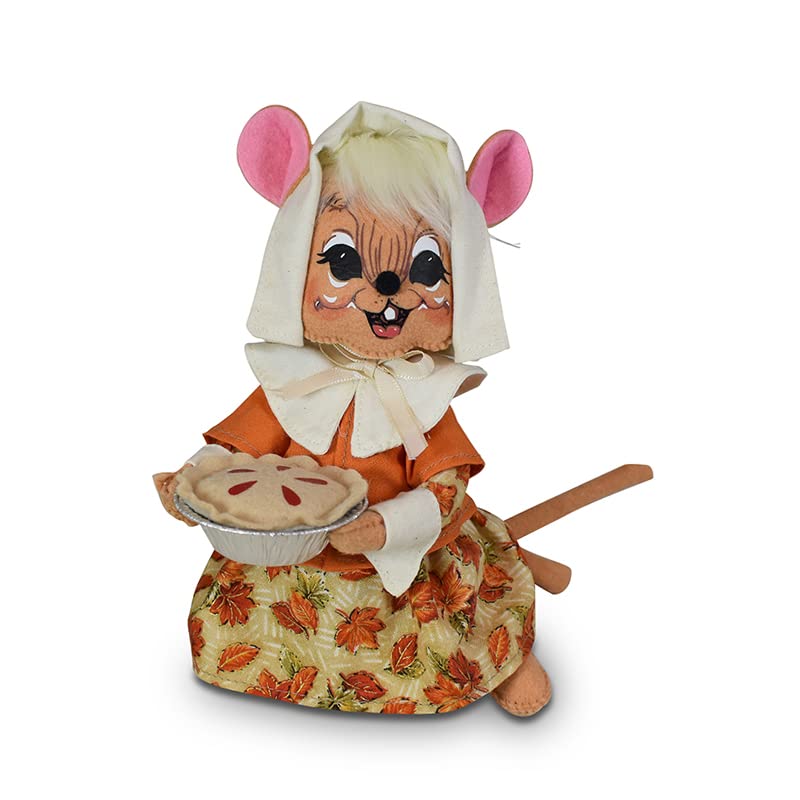Annalee Pilgrim Mouse with Pie, 8in