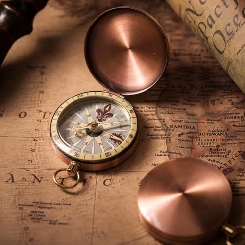 Vintage Kompass Taschenuhr aus Messing mit Ledertasche| Antiker Klappdeckel mit Automatiköffnung, wasserdicht (IPX4) | Tragbarer Outdoor-Kompass für Camping, Wandern, Survival