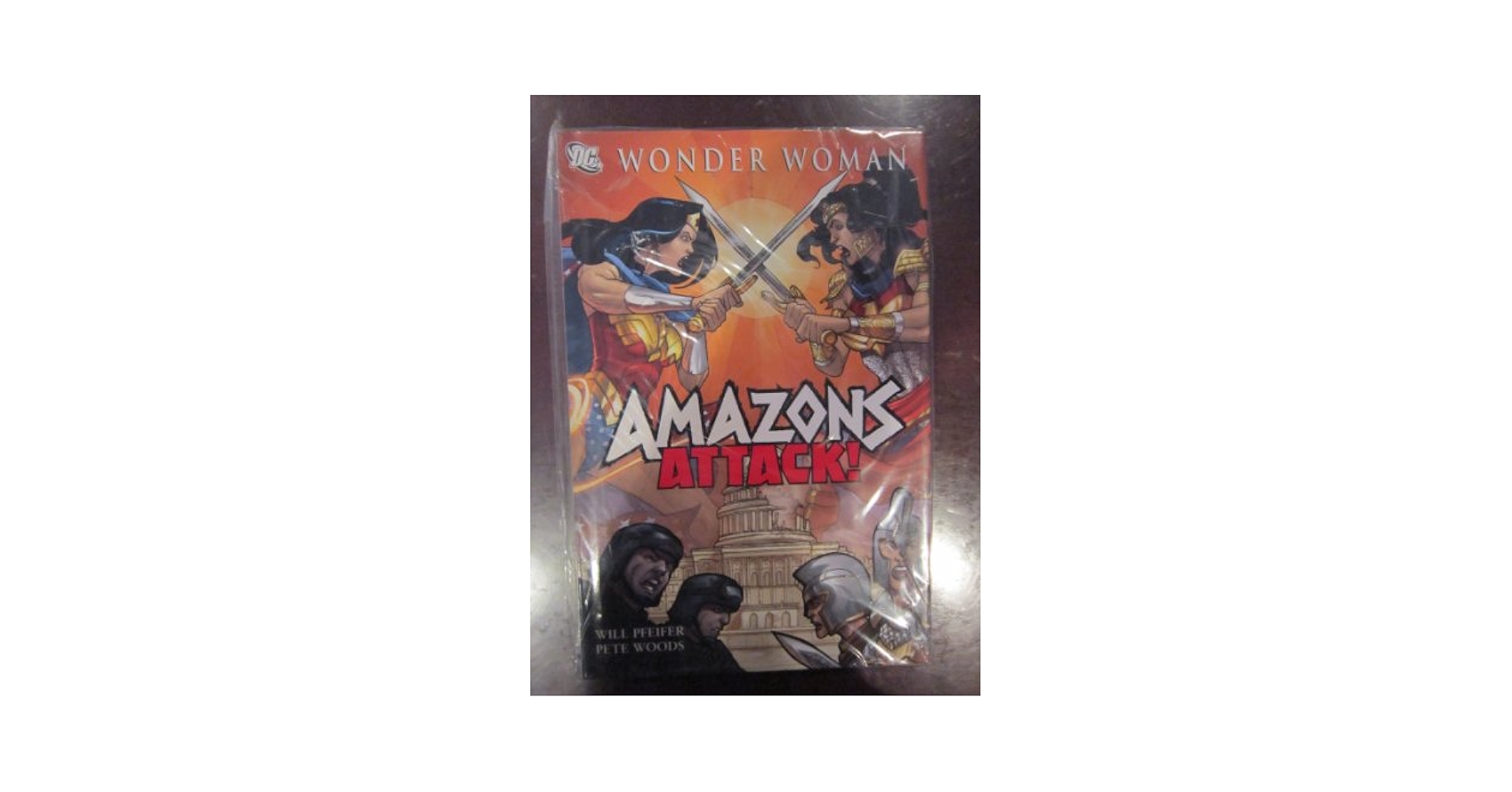 Amazon.com: Amazons Attack: 9781401215439: Pfeifer, Will