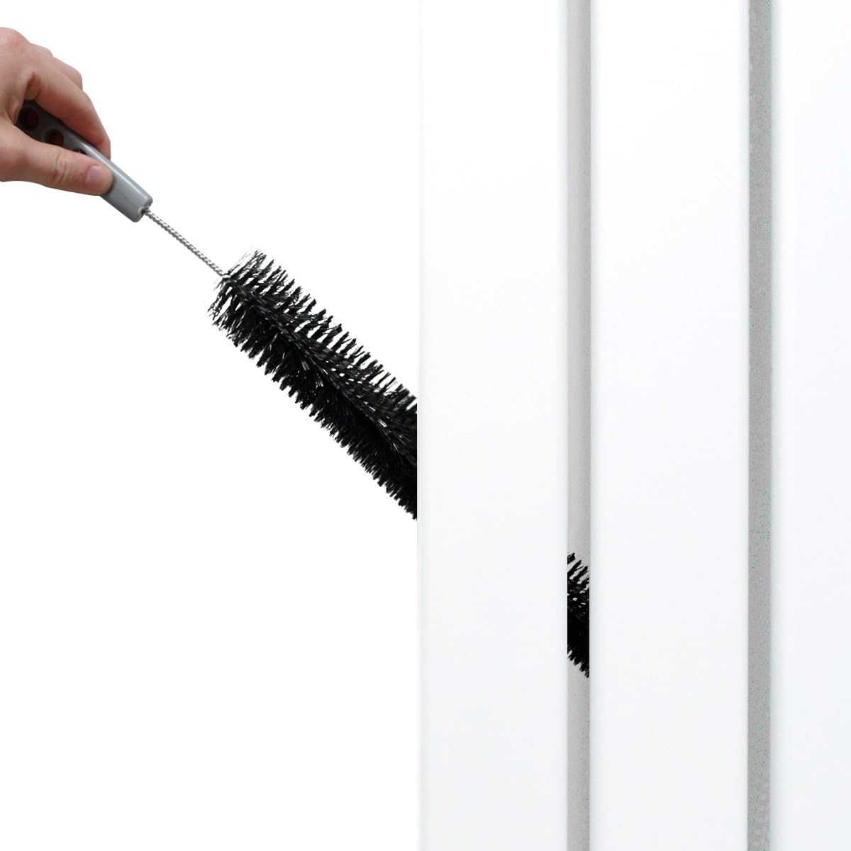 Radiatore con specchio 1800mm x 425mm e valvole TRV cromate Radiatore di design a doppia colonna verticale in acciaio al carbonio Bianco Kit di fissaggio e staffe con spazzola di pulizia