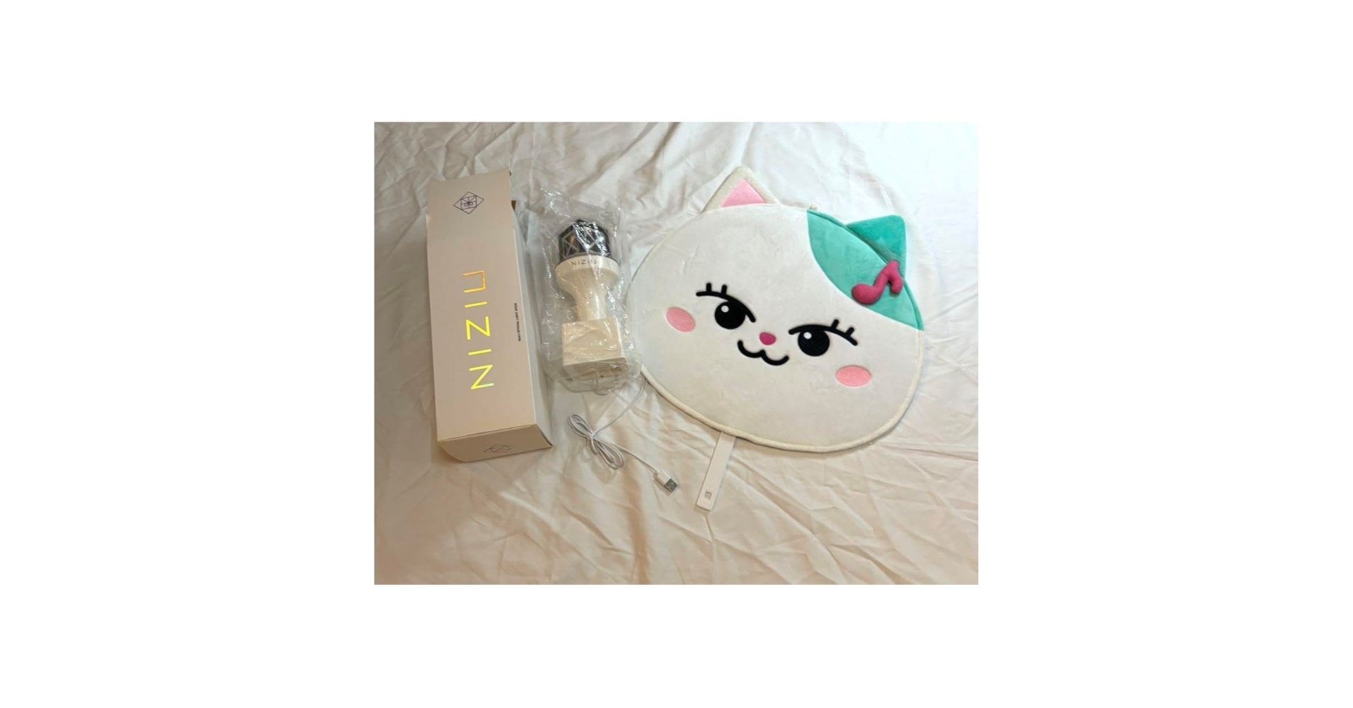 NiziU ペンライト　マユカうちわカバー NiziU MAYUKA うちわケースぱっちんバンドペンライトカバー