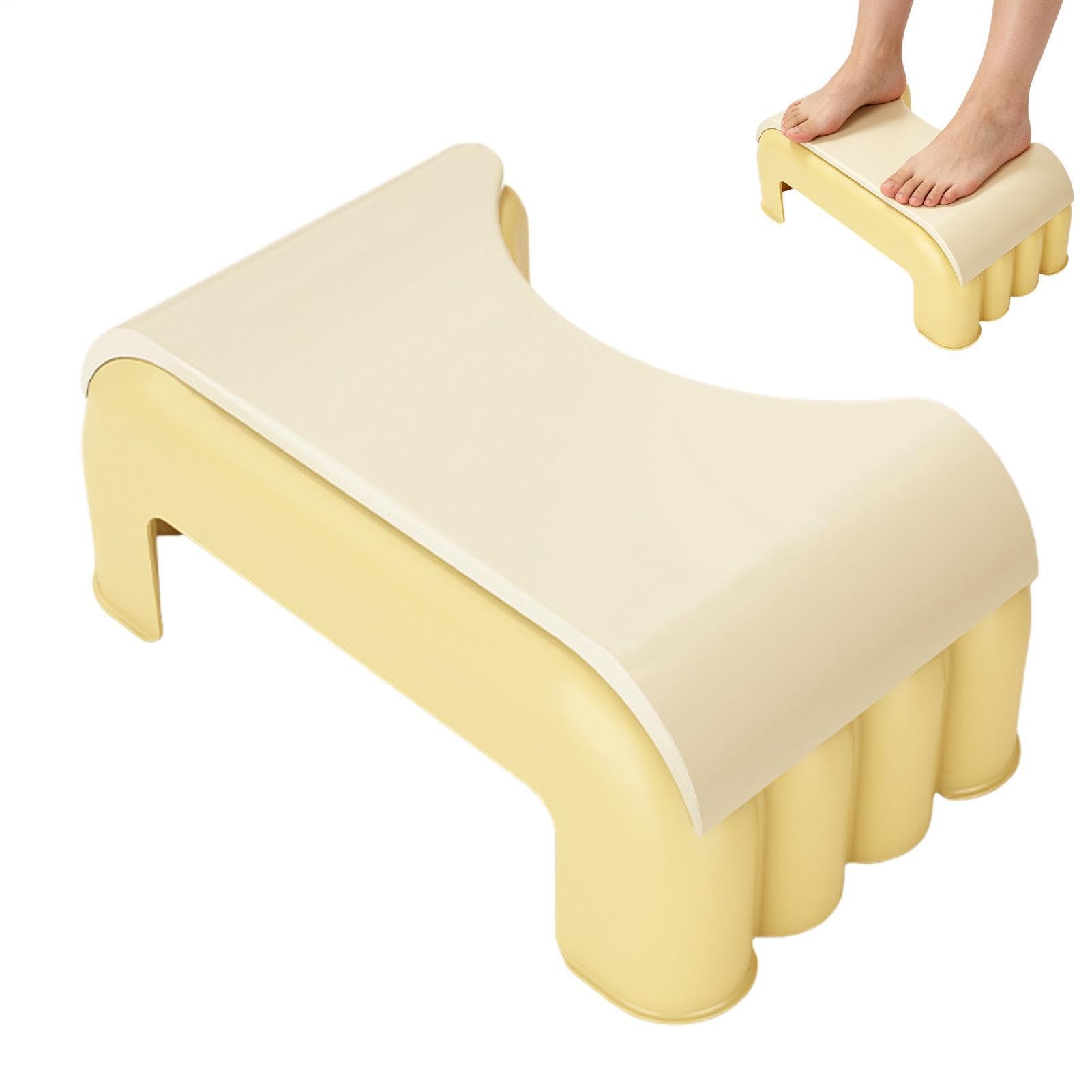 Taburete para inodoro ergonómico que mejora la postura y facilita la ducha en el baño