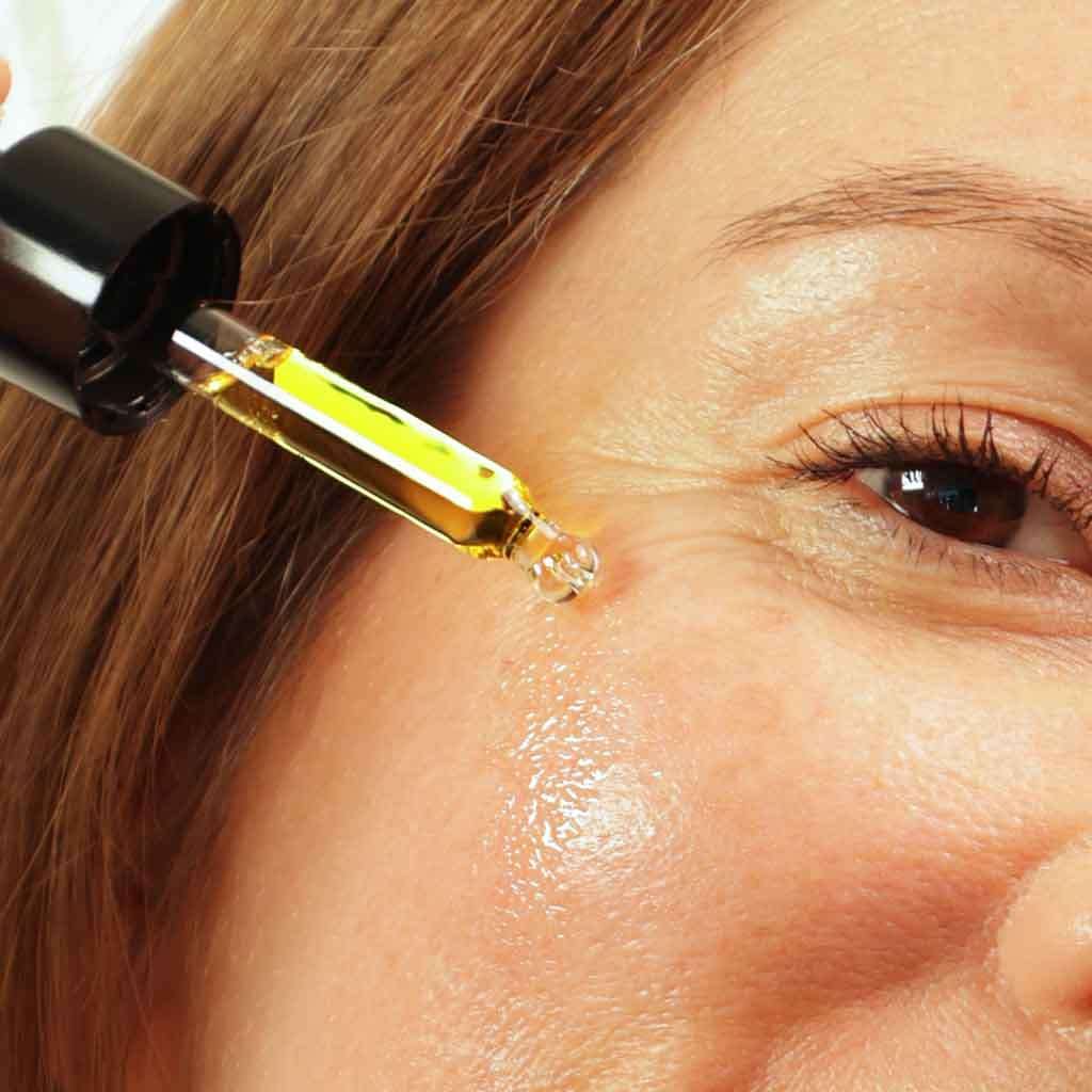 Evolve Organic Beauty - Bio-Retinol + C Skin Booster with Bio Retinol from Bakuchiol, Vitamin C Tetra, Rosehip Oil - Image 4