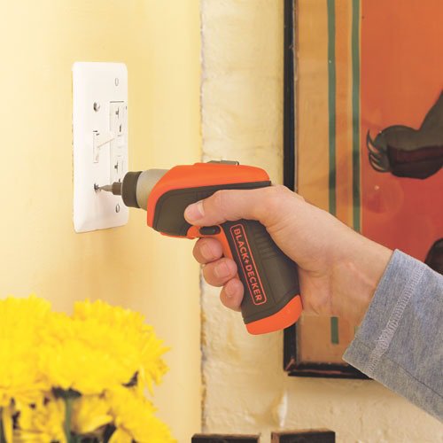 BLACK+DECKER 4V MAX* Cordless Screwdriver with LED Light (BDCS30C) - Thumbnail 3