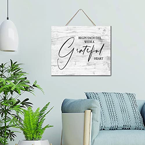 Plaque en bois vintage inspirante pour cultiver la gratitude au quotidien