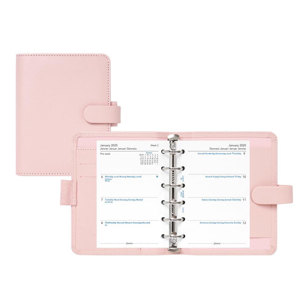 Filofax Agenda settimanale 2025 in saffiano, formato tascabile, colore cipria, effetto pelle, 6 anelli, multilingue (C022697-25)