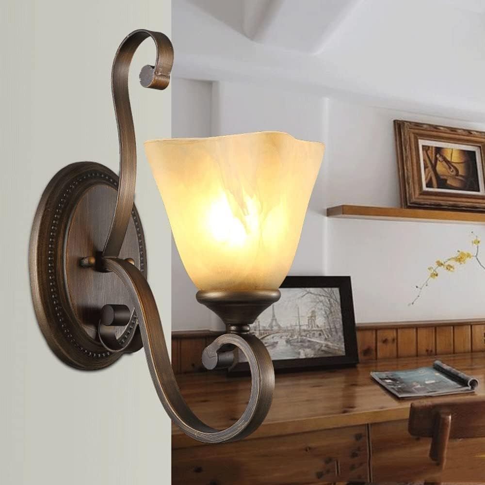 Przemysłowa lampa ścienna