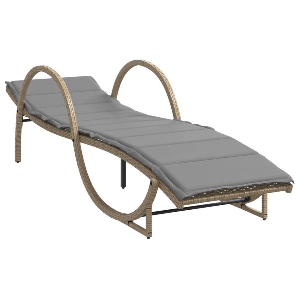 Juego de 2 tumbonas con mesa beige de poliratán | Cómodas tumbonas de jardín con respaldo ajustable en 3 posiciones, mesa auxiliar y cojines para terraza y piscina.