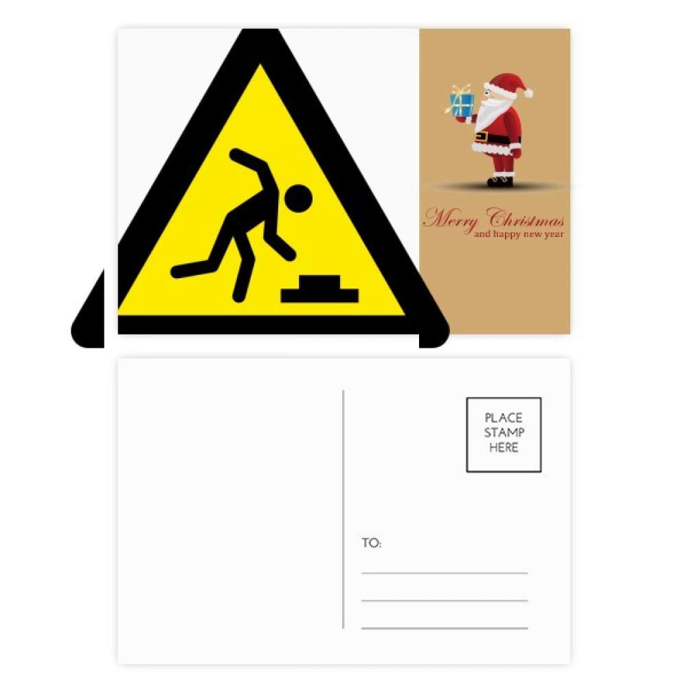 Cartes postales triangle de père Noël pour marquer les esprits - 4