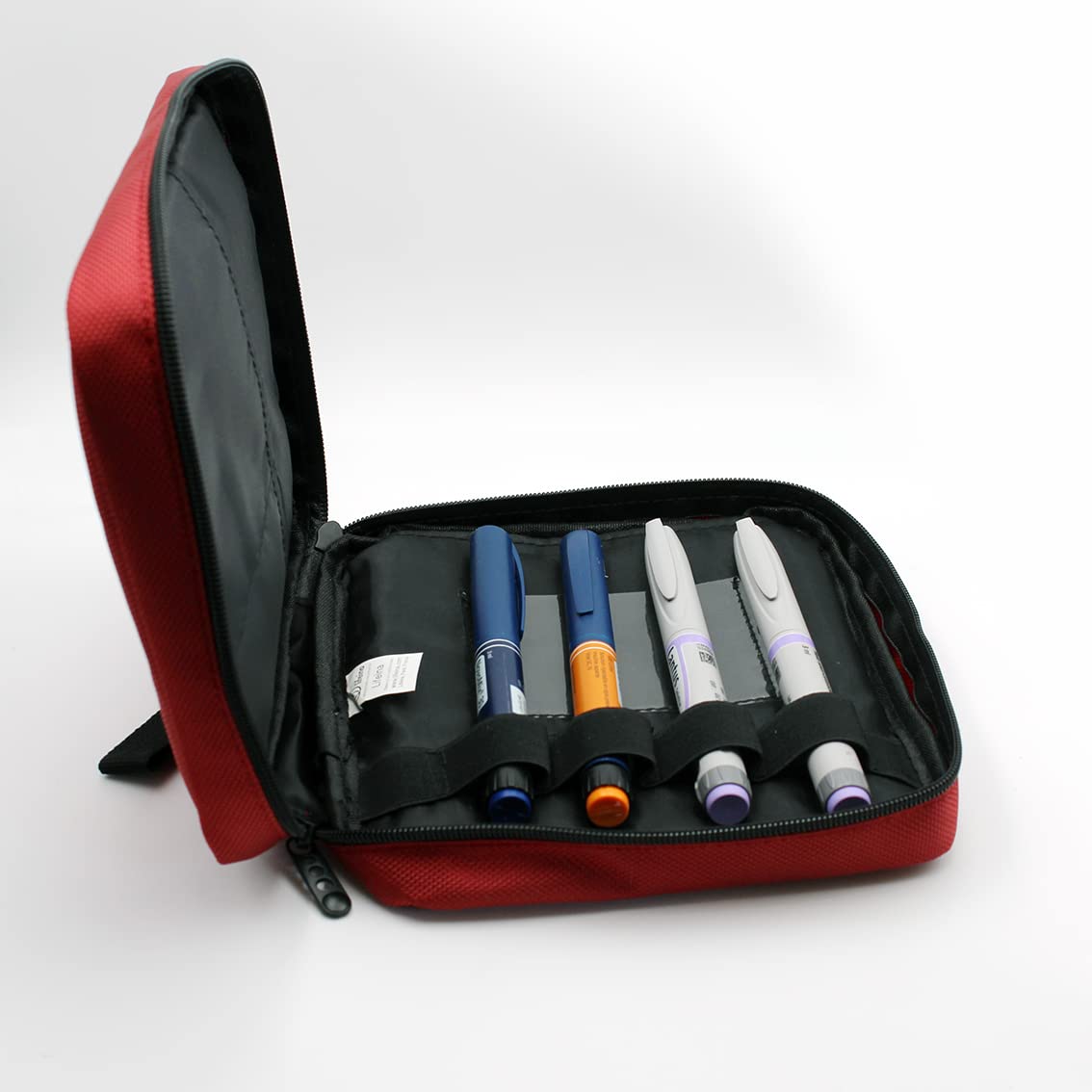 Bolsa de transporte LifeinaBag24 para medicamentos frágiles. LifeinaBag24 es una bolsa isotérmica que mantiene sus medicamentos a la temperatura adecuada entre 2 y 8 grados C durante 24 horas.