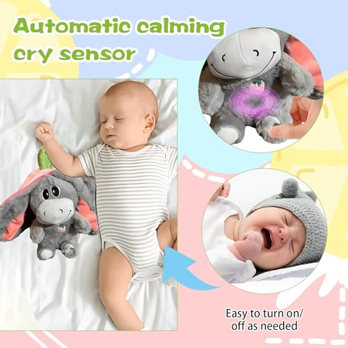 Atmendes Kuscheltier für Erwachsene, Kuscheltier Atmet, Schlafender Plüschesel, Plüsch Esel mit Erdbeer Motiv, Niedliches Warmes, Leichtes Plüschtier mit Musik, Pullover mit Erdbeerbrosche und Puppe