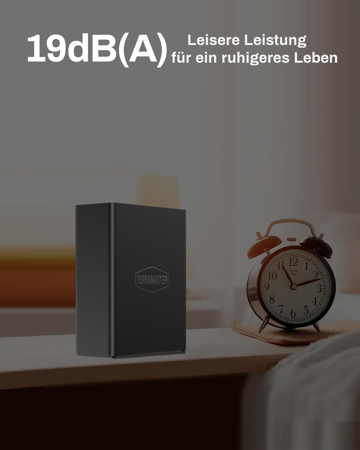TERRAMASTER F8 SSD Plus NAS - 8Bay All SSD NAS Storage Core i3 8-Core 8-Thread CPU, 16GB DDR5 RAM, 10GbE Port, Handflächengroßer Network Attached Storage Spitzenleistung für Unternehmen (Diskless)