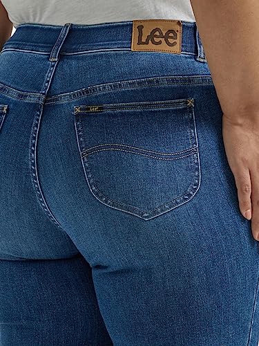 Image of Lee Women's Petite Relaxed Fit Straight Leg Jean