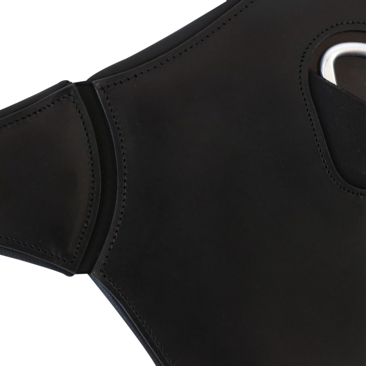 Sottopancia Pararamponi Equityum Butterfly, Protezione Salto Ostacoli, Morbido e Resistente, Facile da Pulire, Ideale per Gare e Allenamenti, Accessori Cavallo (Nero, 135 cm)