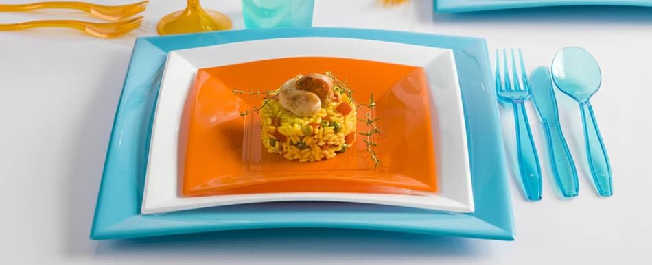 15 Platos Llanos Cuadrados de Plástico PP, 23x23cm, Blanco, Apto para Lavavajillas y Microondas, Reutilizables, Hasta 125 usos, Plástico Duro, Reciclable, Eventos, Catering, Cocina.
