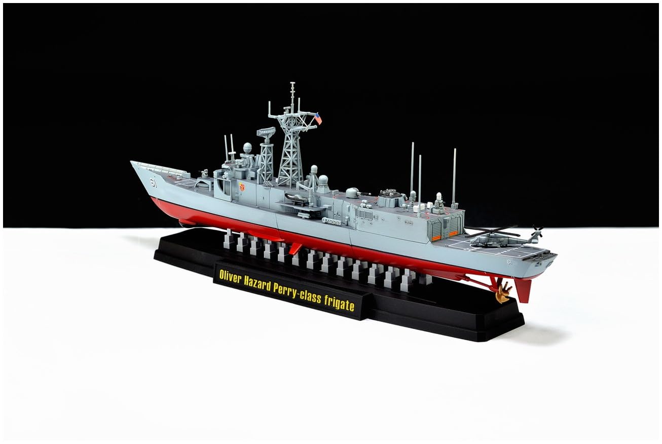 Amazon.com: AFV Club SE70007 1/700 USA Oliver Hazard Perry Class