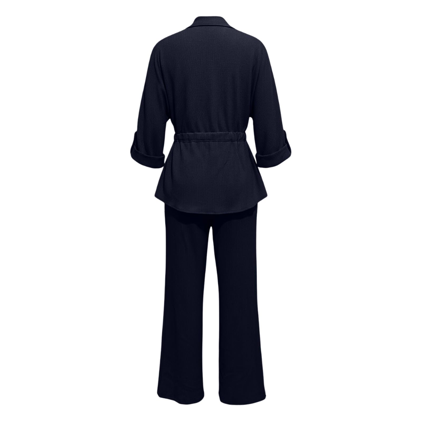Un completo versatile composto da bluse con bottoni frontali e cintura regolabile. Offre comfort moderno eleganza, abbinati alla raffinata dei pantaloni a gamba larga.