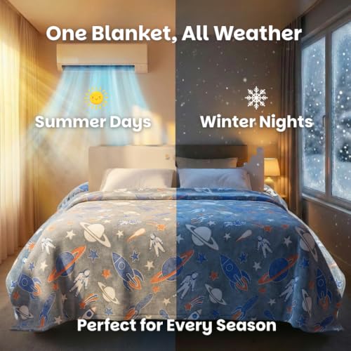Image of Famyo Queen Size Glow in The Dark Blanket for Kids - Rocket | 200x152 cm, 0-15 Years | Soft Flannel Fleece Throw | Cozy & Warm All-Season Glow Blanket | Ideal Gift for Boys & Girls (Grey) | Soft Flannel Throw, Cozy All-Season Fleece Blankets for Boys & Girls | 200 x 152 cm | Ages 0-15 Years