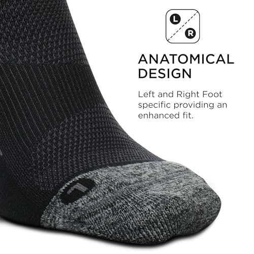 Image of Feetures Elite Light Cushion Mini Crew Sock - Sport Sock with Targeted Compression