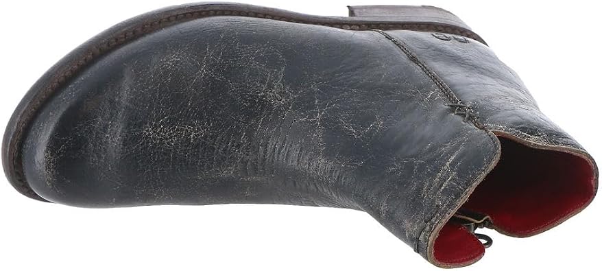 Bed:Stu Yurisa Women's Boot