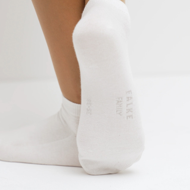 Calze Sensitive FALKE London Senza Elastico, Per Donna, Cotone Morbido, Nere, Blu, Grigie, Beige, Bianche, Taglie 35-42