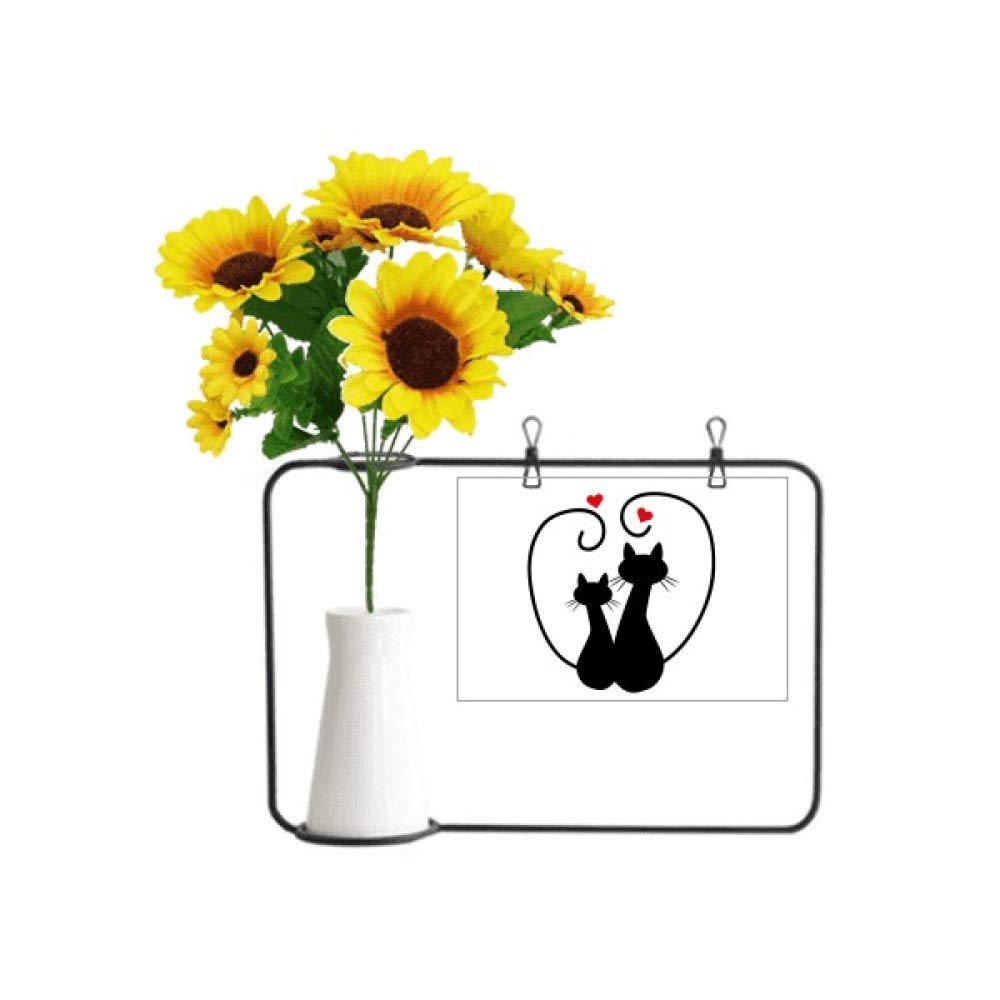 Silhouette chat amoureux avec vase pour sublimer la déco de votre salon