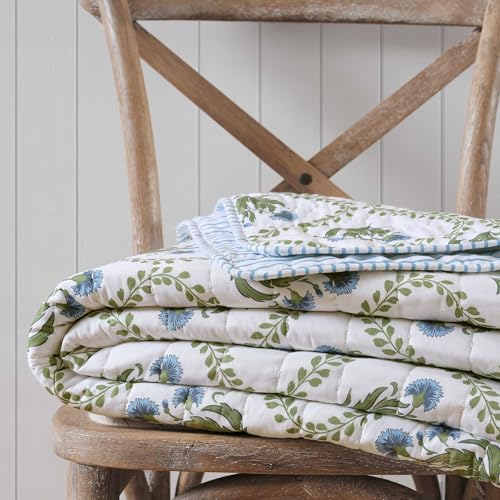 Image of Martha Stewart - Twin Quilt Set, 100% Soft Cotton Floral Bedding for Year Round Comfort, 2 Piece Bed Set with Matching Pillowcase (Chloe Green)