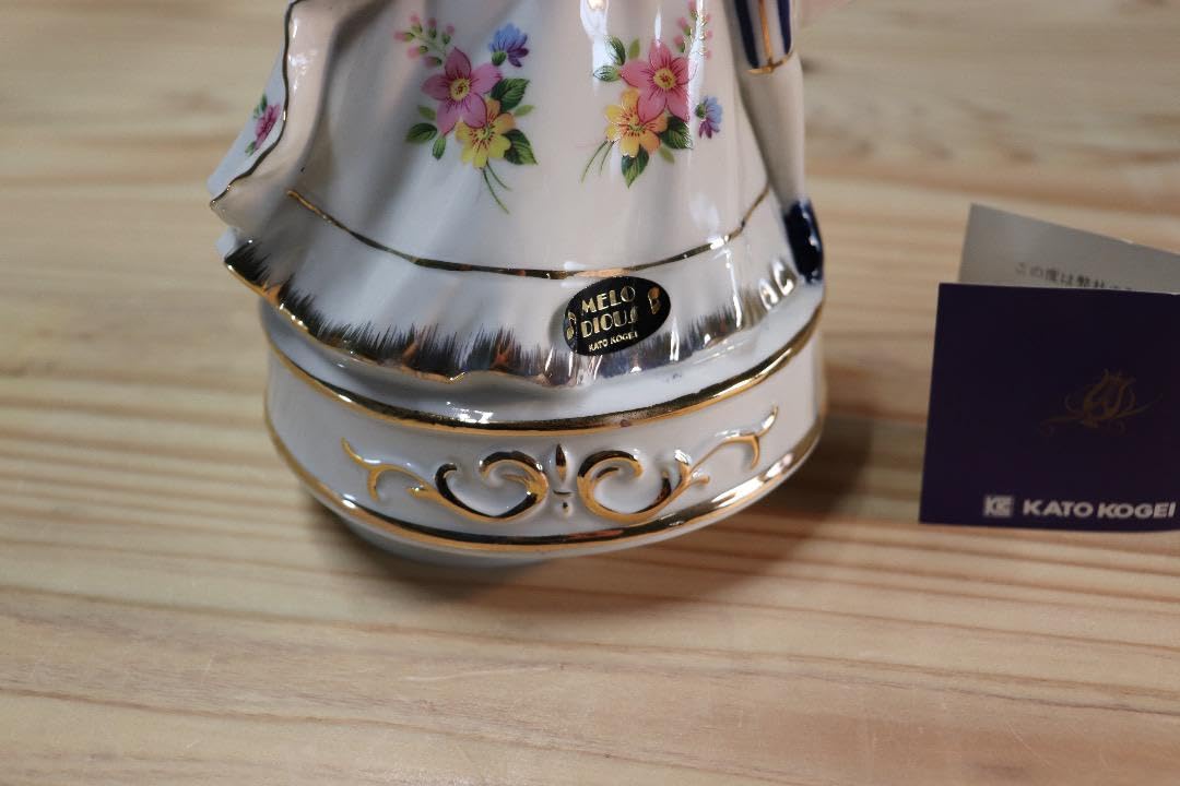 希少！新品❣️KATO KOGEI の最高級品ウィンナーワルツ陶器製オルゴール Amazon | KATO KOGEI 最高級品ウィンナーワルツ陶器製オルゴール