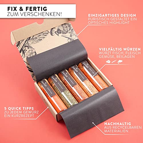 Foto von TIMBER TASTE® Grillschürze Männer + 5 BBQ Gewürze Geschenkset - BBQ Schürze & Grill Schürze Gewürze Set | Gewürzset Geschenk & edle Männergeschenke | Feinkost Geschenkset - Geschenke für Männer