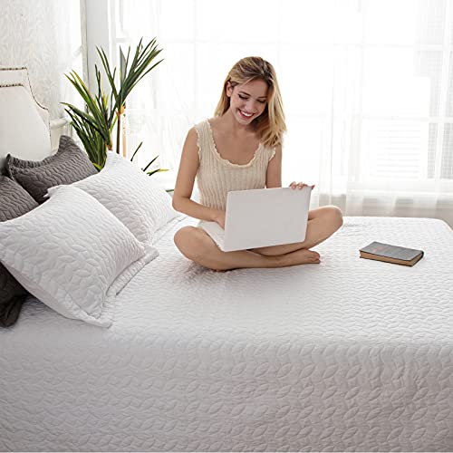 Hygge Hush Summer Quilt Set, Full Queen Size Pure White Leaves Pattern 3 Pieces Quilt Set, Oversized Modern Style Bedspread Set For All Season (1 Quilt & 2 Pillow Shams) #TOP5