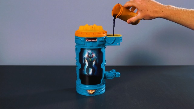 Amazon.com: MrBeast Lab Hyper Fusion Mutators, Experiment & Create