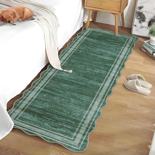 GarveeHome Washable Runner Rug 2x6 Kitchen Hallway Scalloped Rugs, Non Skid Stain-Resistant Solid Bordered Rug Soft Scalloped Entryway Carpet Runner for Bathroom Laundry Room Bedside(Green,2x6ft)