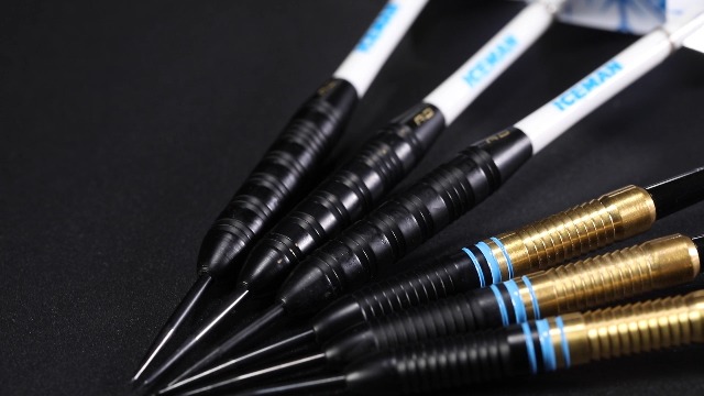 RED DRAGON Peter Wright 'Snakebite' v Gerwyn Price 'Iceman' DWC Steel Tip Brass Dart Set with Flights and Shafts