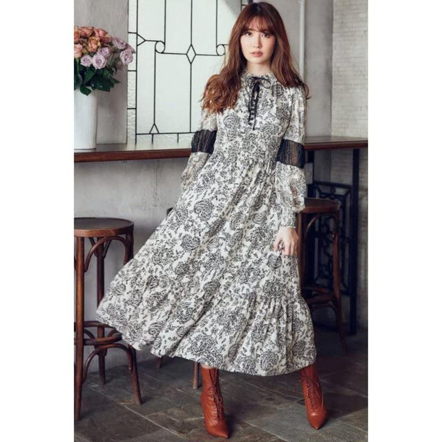 Amazon.co.jp: herlipto Winter Floral Long-sleeve Dress : Clothing 