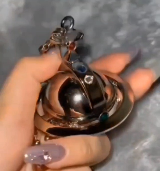 Encendedor portátil clásico en forma de collar Saturno miniatura 7