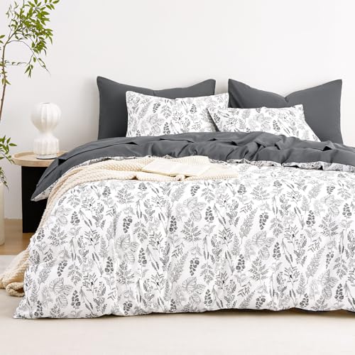 Image of Wake In Cloud - Floral Comforter Set, Botanical Vintage Flower Coquette Cottagecore Aesthetic for Women Teen Girls, Soft Lightweight Dorm Bedding, 3 Pieces, Charcoal, Queen Size