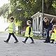 DRERIO Notfall-Warndreieck und Warnwesten-Kit 2-in-1-Auto-Notfall-Kit Reflektierende Sicherheitswesten Faltbares Auto-Reflexstreifen-Europäisches Fahrkit 2022 für Auto-LKW-Fahrreisen