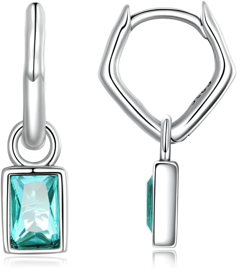 Collier émeraude simulée en argent pour sublimer vos tenues chic