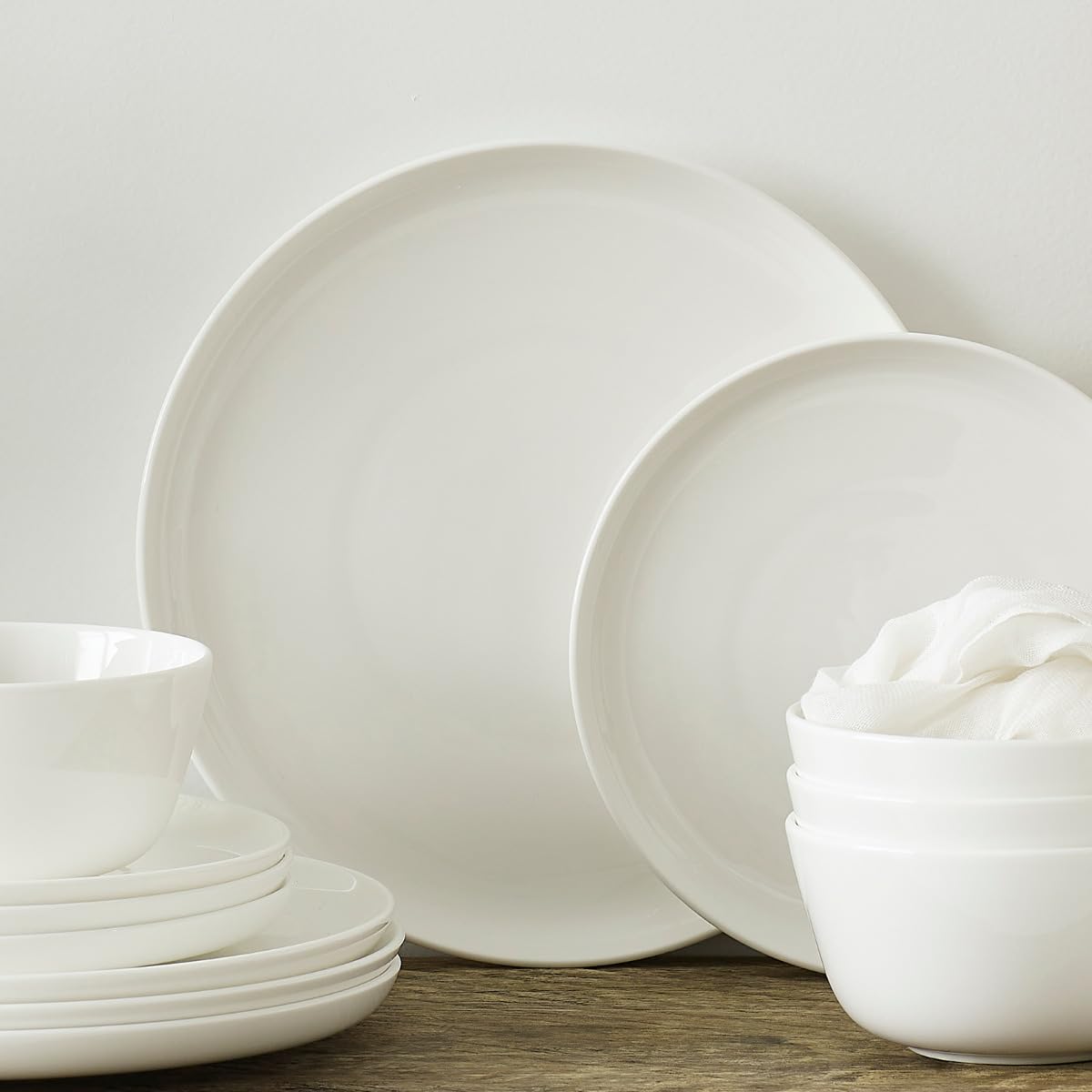 Amazon.com | Noritake Marc Newson Set of 4 Dinner Plates, 10.75