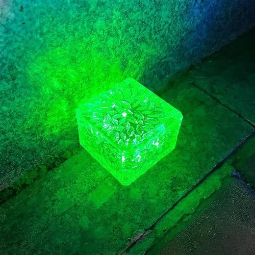 Luces solares para jardín en forma de adoquín verde para decorar caminos estas navidades 2