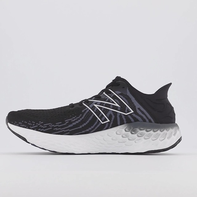 Amazon.com | New Balance Men display picture 2