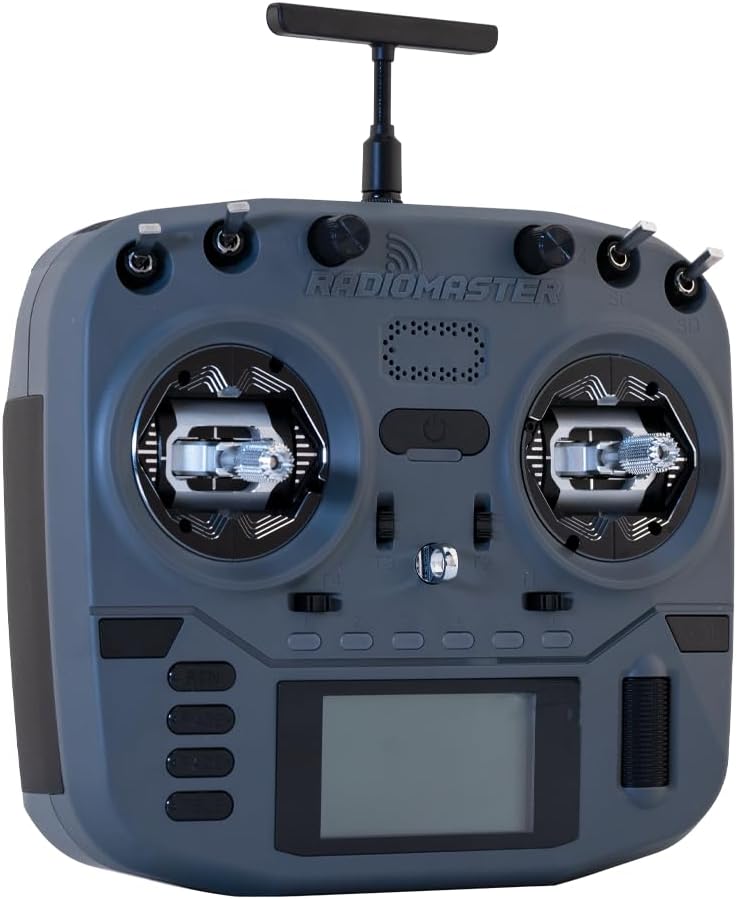 앞쪽 view of RADIOMASTER Boxer Crush Radio Controller
