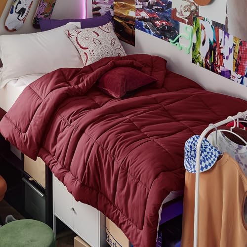 Image of Bedsure Comforter Duvet Insert - Quilted Comforters Twin XL Size, All Season Duvet, GentleSoft Down Alternative Bedding Blanket, with 8 Tabs, Gifts for Women /Men,Dark Red, Twin XL 92 x 68 Inches