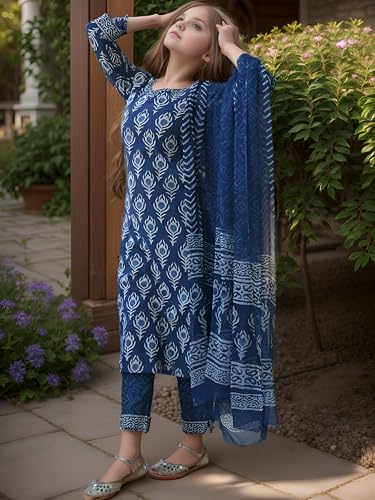 Image of Girls Printed Pure Cotton Kurta Pant with Dupatta in Pink and White